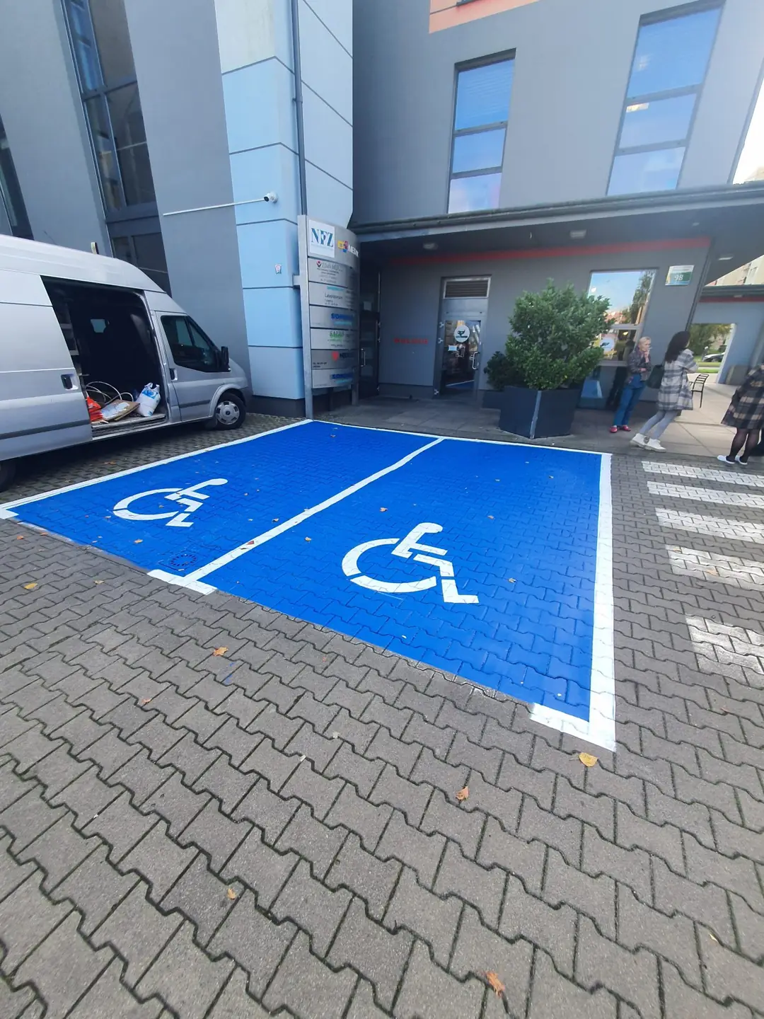 Wymalowane linie miejsc parkingowych – realizacja 9