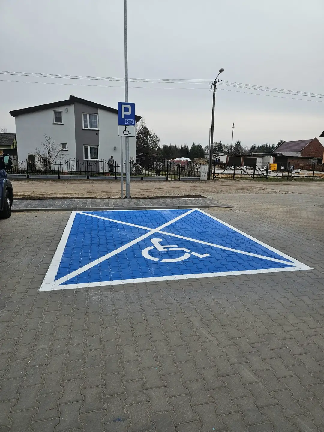 Wymalowane linie miejsc parkingowych – realizacja 15