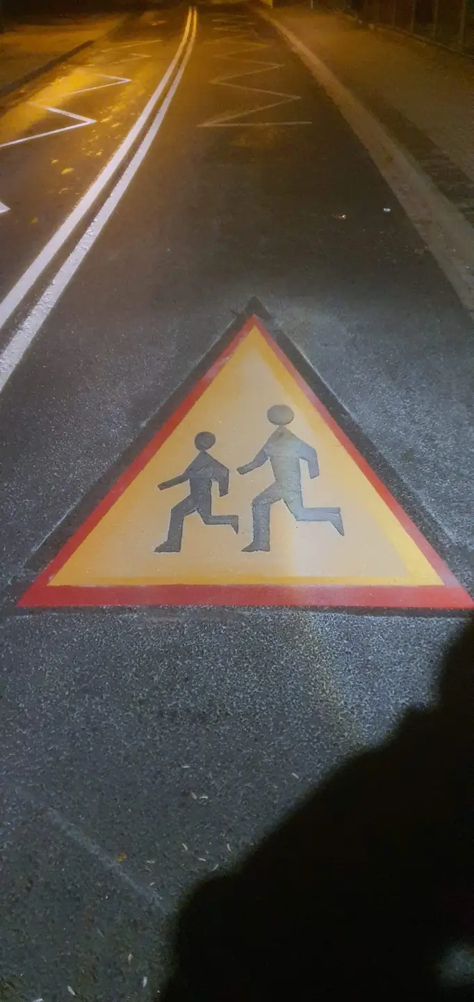 Piktogram drogowy wymalowany na nawierzchni – realizacja 5
