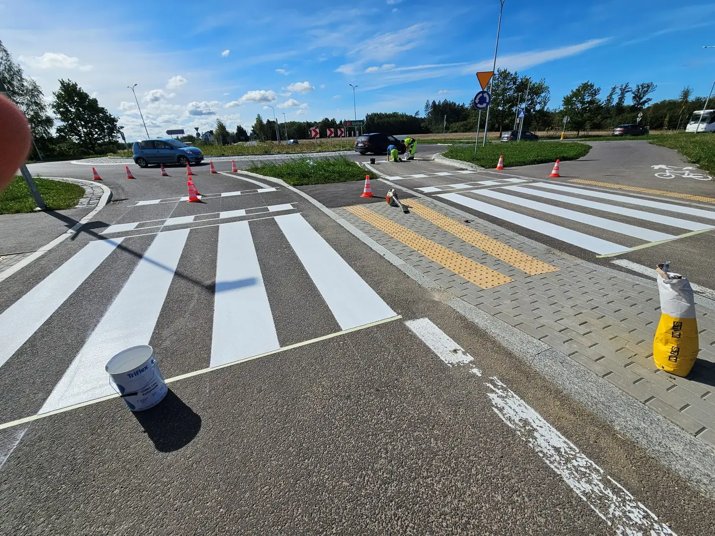 Świeżo wymalowane przejście dla pieszych – realizacja 15