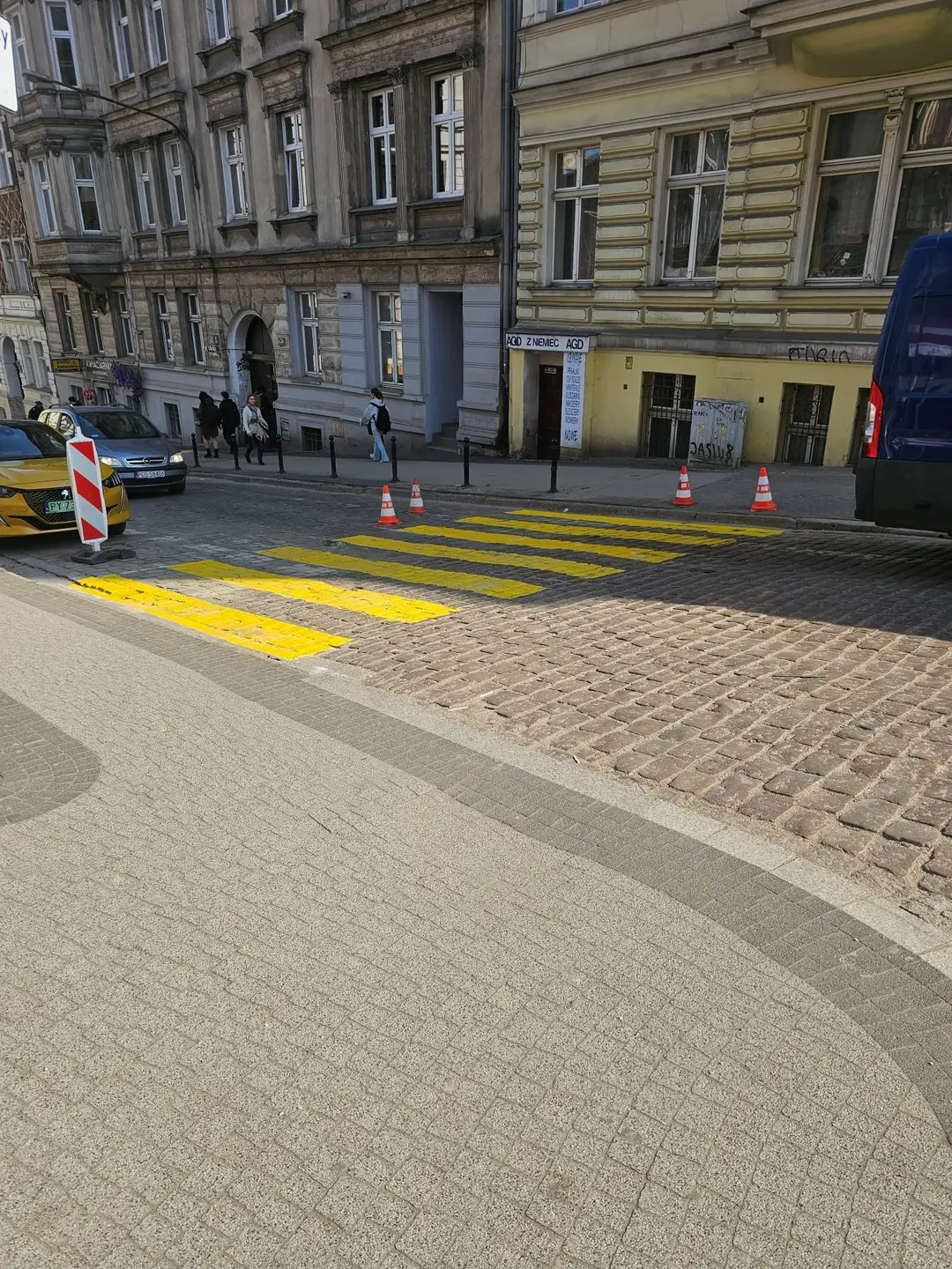 Świeżo wymalowane przejście dla pieszych – realizacja 18
